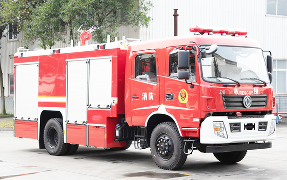 둥펑 물 탱크 소방 트럭 품질 좋은 특수 차량 중국 제조업체