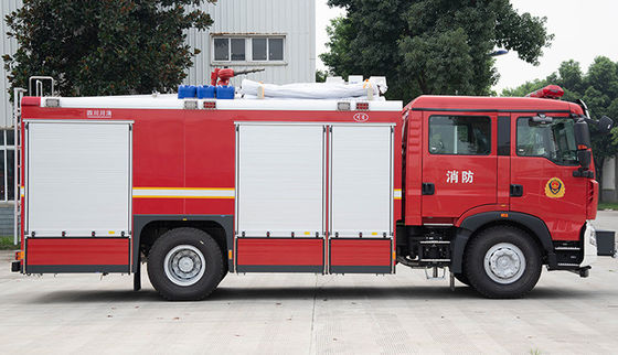 시노트루크 HOWO 8t 물 폼 소방 트럭 특수 차량 중국 제조업체